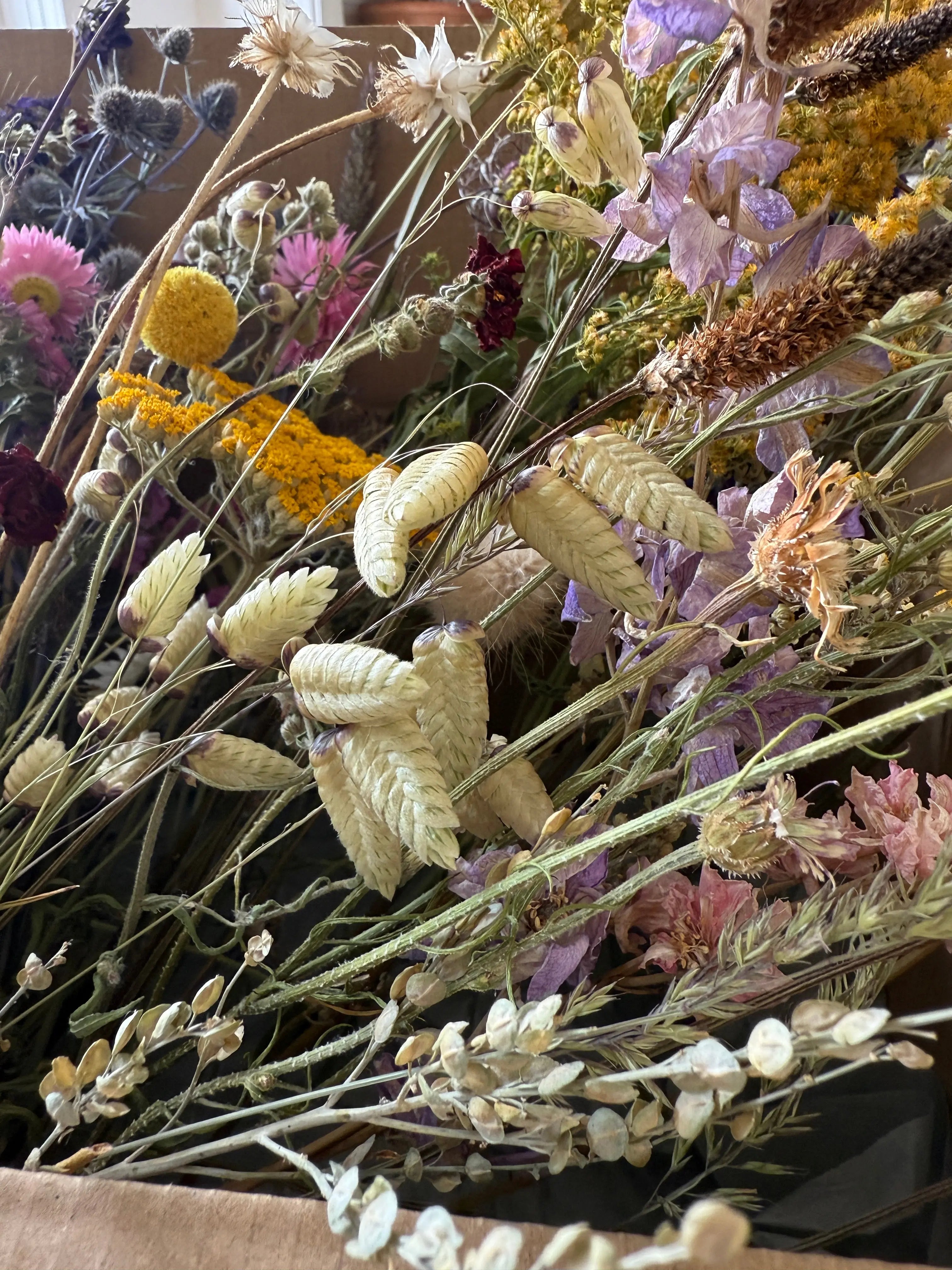 Dried Flower Craft Box - English Country Gardens