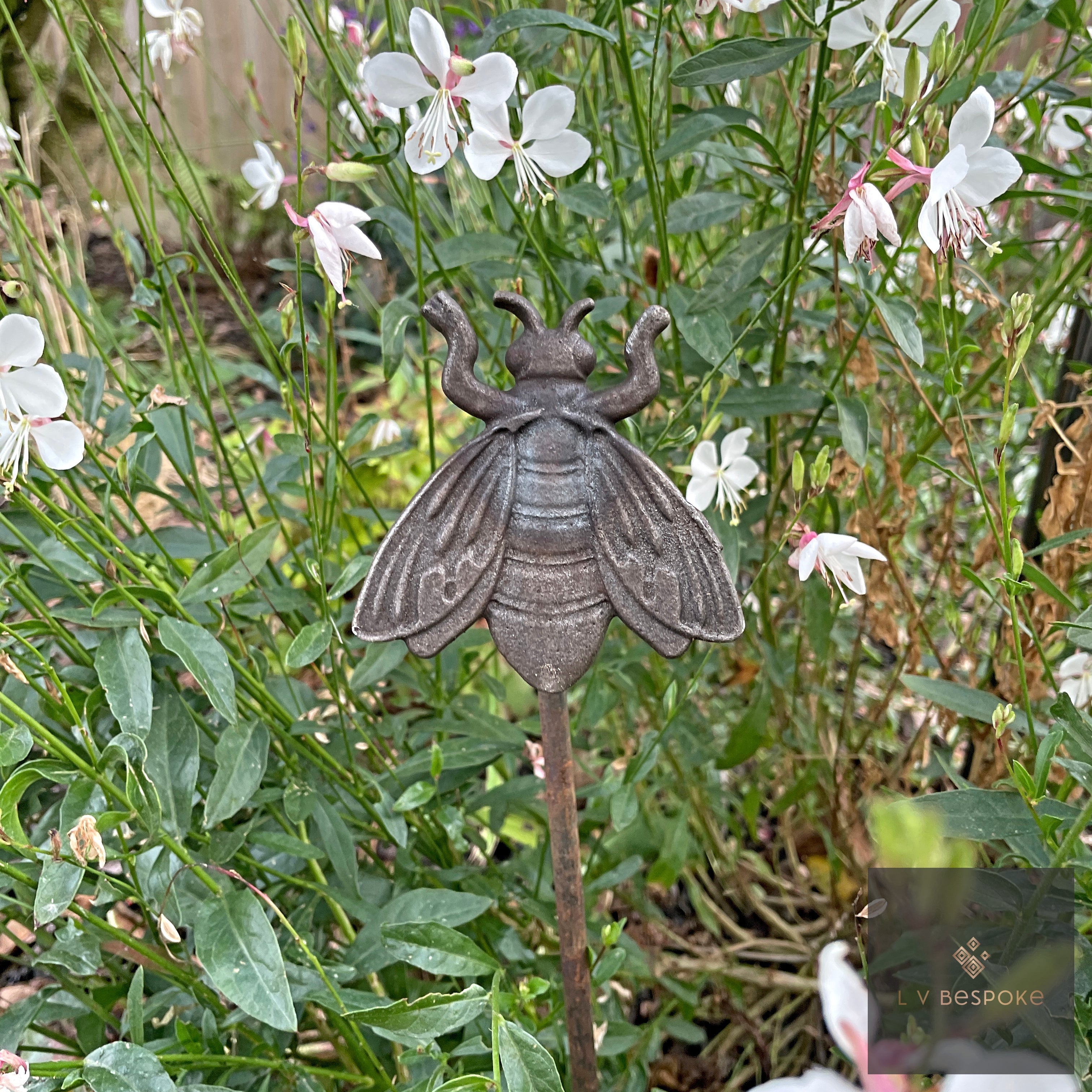 Bird & Insect Garden Stakes | Handcrafted Steel Decorations Short Bee (Cast) - English Country Gardens