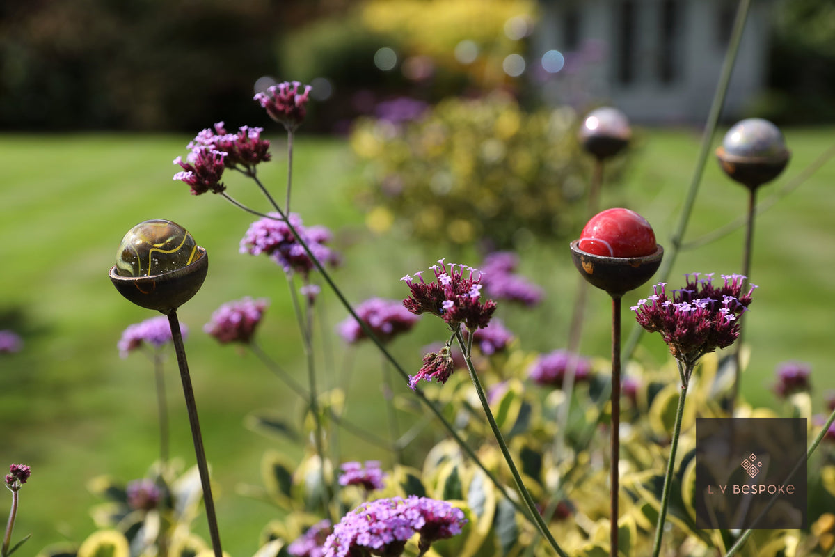 Marble Sun Catcher Garden Stake - English Country Gardens
