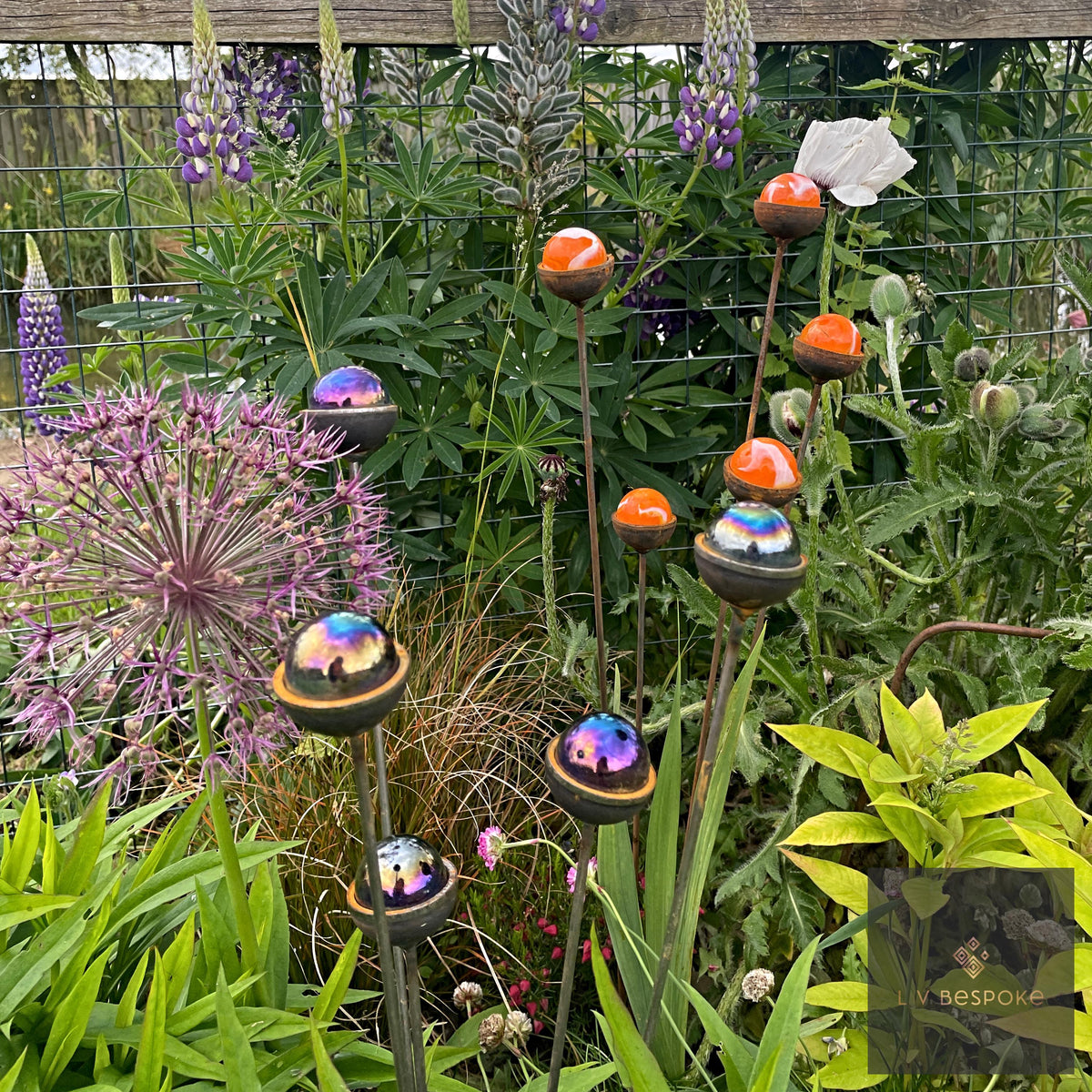 Marble Sun Catcher Garden Stake - English Country Gardens