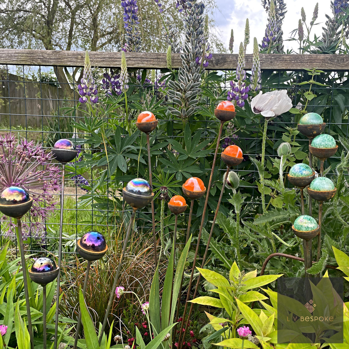 Marble Sun Catcher Garden Stake - English Country Gardens